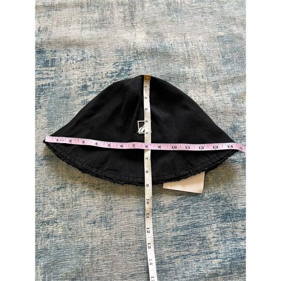 NWT! We11done Ader Black Logo Bucket Hat - Picture 6 of 6